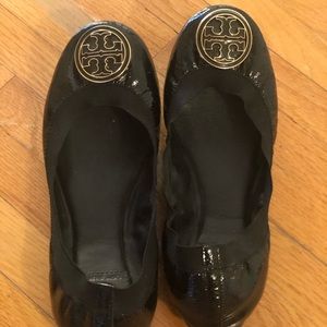 Lightly worn Tory Burch flats